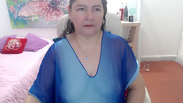 leonela 69 online show from January 18, 2026, 1:53 am