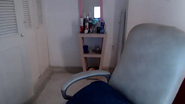 Snapshot of leonela_69 chatting on June 15, 2026, 9:47 pm leonela 69 online show from June 15, 2026, 9:47 pm