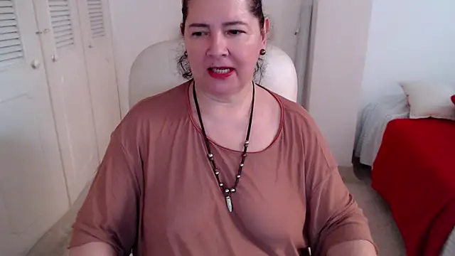leonela 69 online show from June 27, 2026, 11:38 am