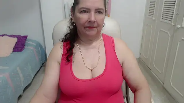 leonela 69 online show from July 14, 2026, 12:21 am
