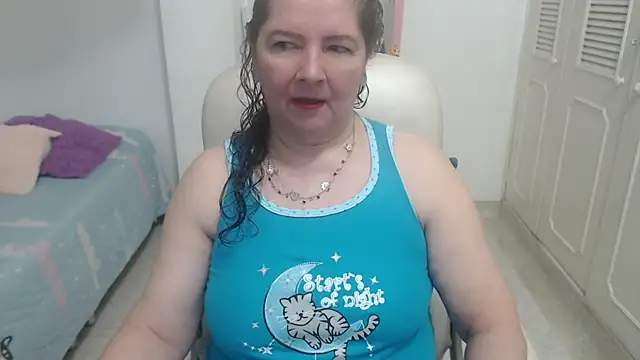 leonela 69 online show from July 16, 2026, 11:57 pm