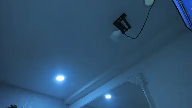 Snapshot of EmiliaRose_ chatting on March 14, 2026, 9:10 pm EmiliaRose online show from March 14, 2026, 9:10 pm