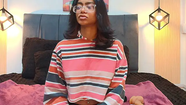 Snapshot of Alice_simmons chatting on November 29, 2025, 12:05 pm Alice simmons online show from November 29, 2025, 12:05 pm