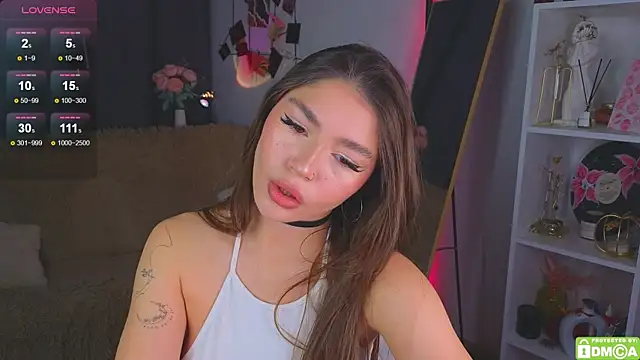 Caroline  Brown online show from November 16, 2025, 6:51 am