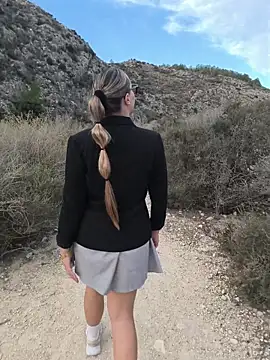 Mona Plus online show from October 24, 2025, 6:56 am