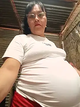 Snapshot of promiscuous-indecent-momm chatting on August 8, 2026, 9:00 pm promiscuous-indecent-momm online show from August 8, 2026, 9:00 pm