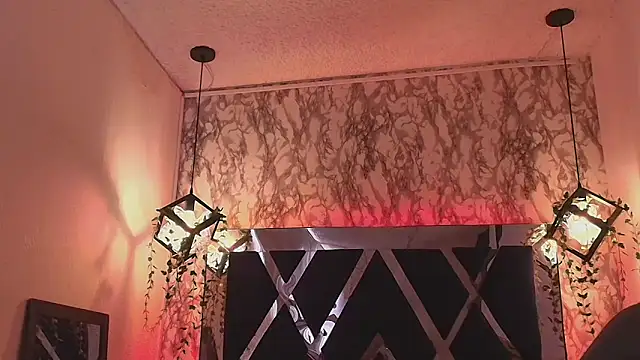 Snapshot of charlotte_bluee chatting on October 14, 2025, 6:41 pm charlotte bluee online show from October 14, 2025, 6:41 pm