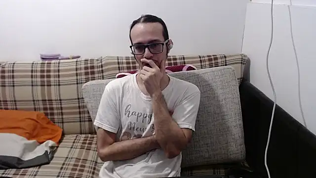 Snapshot of cholitohermoso chatting on July 14, 2026, 2:23 pm cholitohermoso online show from July 14, 2026, 2:23 pm