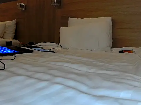 Iscariot19 online show from October 23, 2025, 9:57 pm