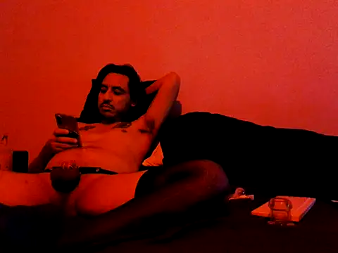 Snapshot of Iscariot19 chatting on February 5, 2026, 4:19 am Iscariot19 online show from February 5, 2026, 4:19 am