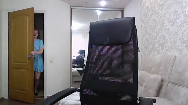 Snapshot of Victoria_secrets_ chatting on October 8, 2025, 4:36 am Victoria secrets online show from October 8, 2025, 4:36 am