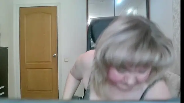 Victoria secrets  online show from April 30, 2026, 5:14 am