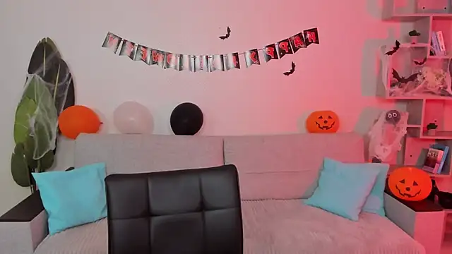 Snapshot of GabriellaMays chatting on November 1, 2025, 5:14 am GabriellaMays online show from November 1, 2025, 5:14 am