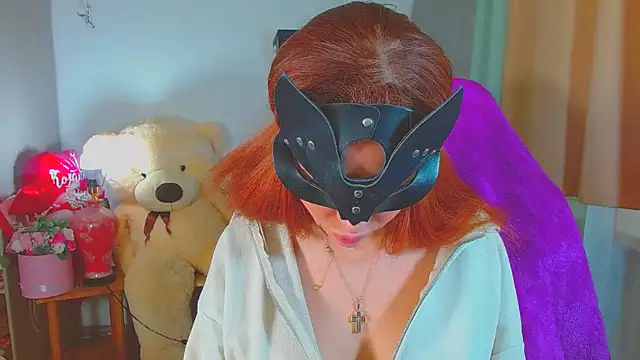 moonmaaiden online show from February 3, 2026, 9:14 am