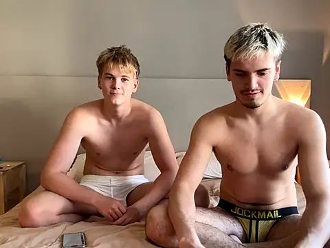 Snapshot of EdwinBlaze chatting on September 9, 2025, 5:33 pm EdwinBlaze online show from September 9, 2025, 5:33 pm