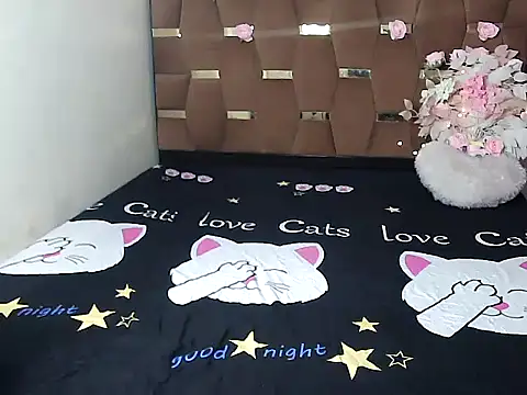 Snapshot of megancatluna chatting on September 14, 2025, 4:24 am megancatluna online show from September 14, 2025, 4:24 am