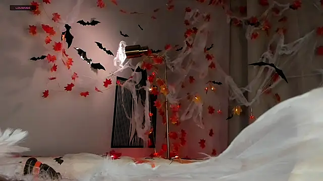 TaiteBayles online show from October 31, 2025, 1:24 am