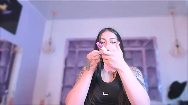 Snapshot of Annie_rhoades chatting on February 17, 2025, 4:39 pm Annie rhoades online show from February 17, 2025, 4:39 pm