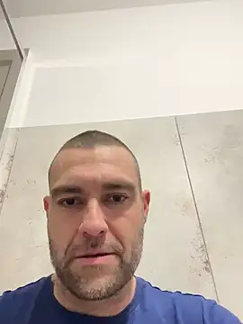 Snapshot of Jackcazzone_82 chatting on March 2, 2025, 2:47 pm Jackcazzone 82 online show from March 2, 2025, 2:47 pm