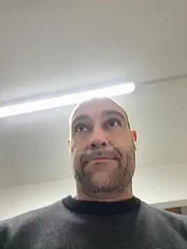 Snapshot of Jackcazzone_82 chatting on March 27, 2026, 5:47 pm Jackcazzone 82 online show from March 27, 2026, 5:47 pm