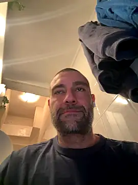 Snapshot of Jackcazzone_82 chatting on November 21, 2025, 9:36 pm Jackcazzone 82 online show from November 21, 2025, 9:36 pm