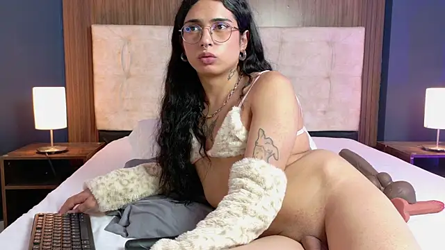 Snapshot of NATTROSE_TAY chatting on July 2, 2026, 8:04 pm NATTROSE TAY online show from July 2, 2026, 8:04 pm