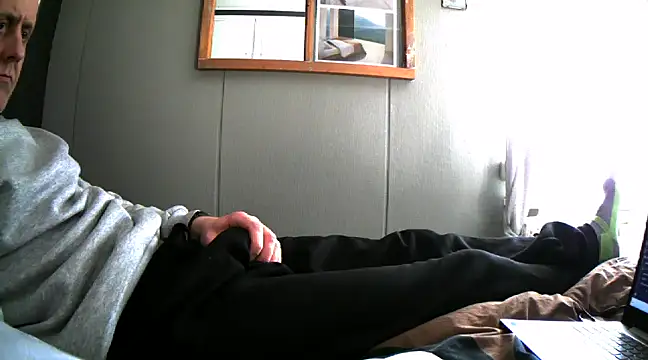 Snapshot of Teemu chatting on March 22, 2025, 2:36 pm Teemu online show from March 22, 2025, 2:36 pm