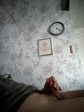 Snapshot of Teemu chatting on October 18, 2025, 1:24 pm Teemu online show from October 18, 2025, 1:24 pm