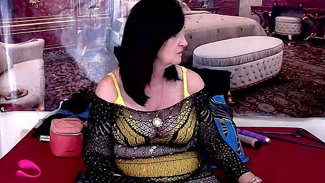 Snapshot of LuciousGrace chatting on June 18, 2026, 9:36 am LuciousGrace online show from June 18, 2026, 9:36 am