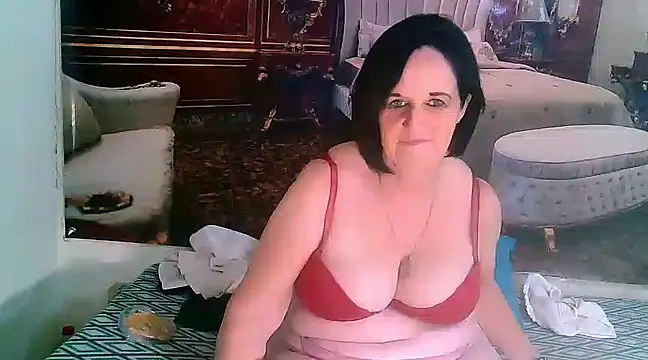 Snapshot of LuciousGrace chatting on February 27, 2025, 10:42 pm LuciousGrace online show from February 27, 2025, 10:42 pm