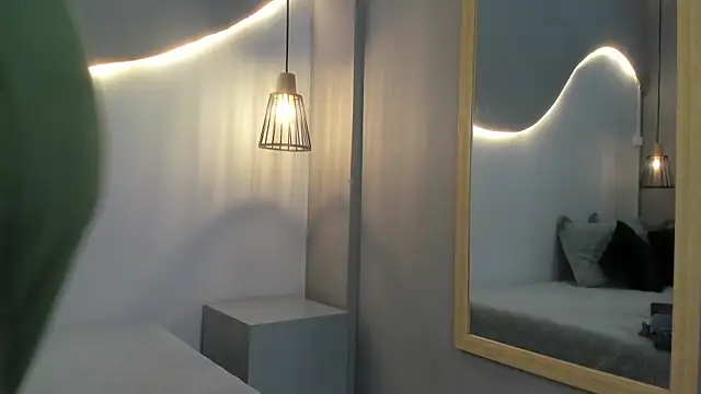 lucelly 15 online show from January 13, 2026, 11:47 am