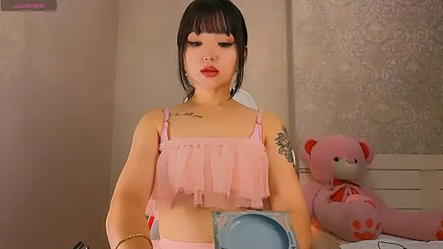 Demonic Angel  online show from May 6, 2026, 3:38 pm