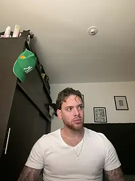 Snapshot of arnold_bekam chatting on February 19, 2025, 11:28 am arnold bekam online show from February 19, 2025, 11:28 am