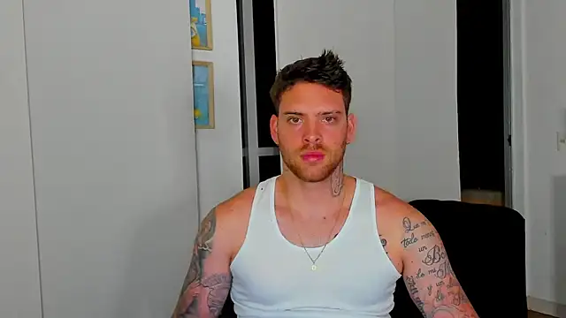 Snapshot of arnold_bekam chatting on October 4, 2025, 12:45 am arnold bekam online show from October 4, 2025, 12:45 am