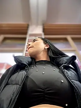 Naatalia online show from October 18, 2025, 9:50 pm