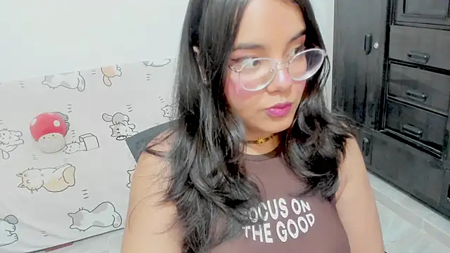 Naoko 7w7 online show from November 23, 2025, 12:09 am