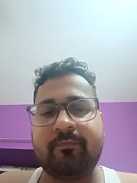 Snapshot of susthovai chatting on November 26, 2025, 3:34 pm susthovai online show from November 26, 2025, 3:34 pm