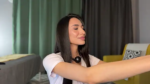 alissadreams online show from October 31, 2025, 6:26 pm