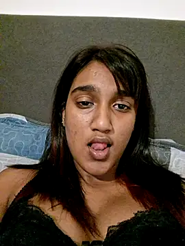 Snapshot of indianpink_lips chatting on August 8, 2026, 11:34 pm indianpink lips online show from August 8, 2026, 11:34 pm
