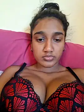 Snapshot of indianpink_lips chatting on October 10, 2025, 1:23 pm indianpink lips online show from October 10, 2025, 1:23 pm