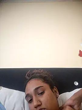 Snapshot of indianpink_lips chatting on November 5, 2025, 10:51 am indianpink lips online show from November 5, 2025, 10:51 am