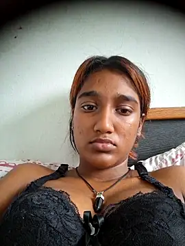 indianpink lips online show from March 12, 2026, 12:09 pm