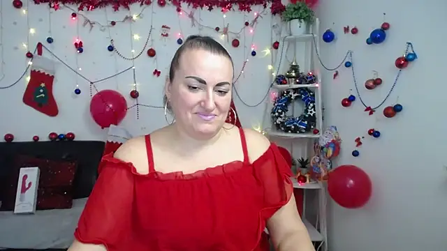DianaMGG online show from December 17, 2025, 6:35 pm