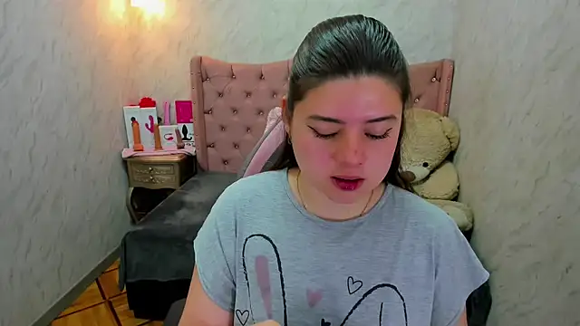 Snapshot of Lianngrace chatting on November 4, 2025, 2:10 pm Lianngrace online show from November 4, 2025, 2:10 pm