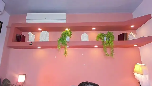 SofiaBennett  online show from November 5, 2025, 12:30 pm