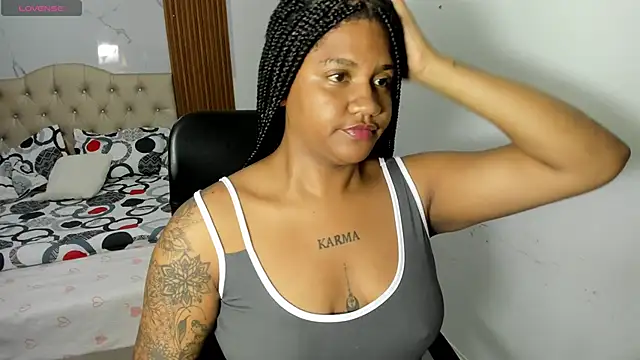 ZahraRose online show from May 5, 2026, 8:45 pm
