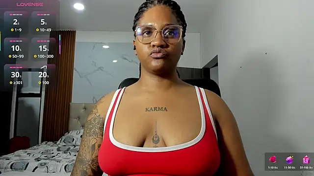 ZahraRose online show from April 26, 2026, 1:47 am