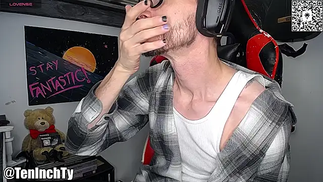 Snapshot of teninchty chatting on November 5, 2025, 5:16 pm teninchty online show from November 5, 2025, 5:16 pm