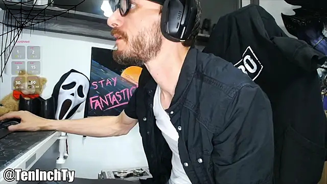 Snapshot of teninchty chatting on October 9, 2025, 3:51 am teninchty online show from October 9, 2025, 3:51 am