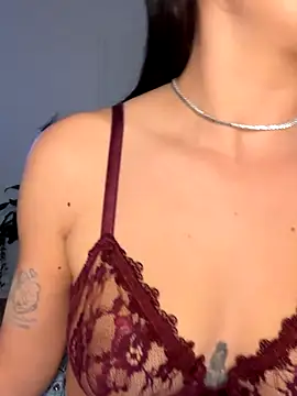 Snapshot of YoungHotMilf97 chatting on November 8, 2025, 6:55 pm YoungHotMilf97 online show from November 8, 2025, 6:55 pm